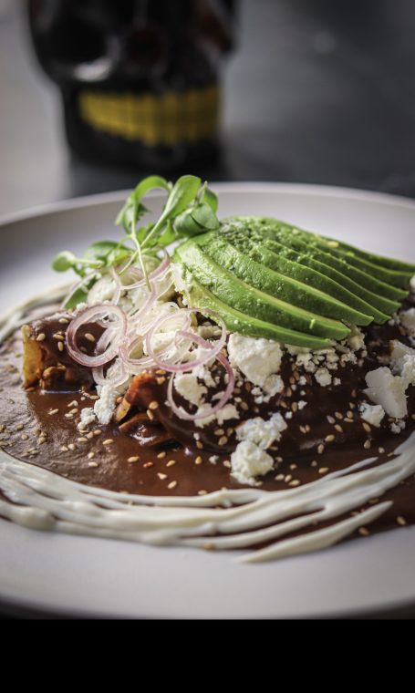 Enchiladas de mole de "Doña Carmen"