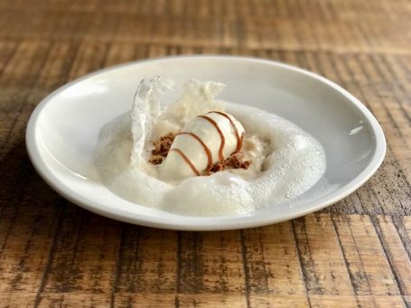 Arroz con leche y lychees